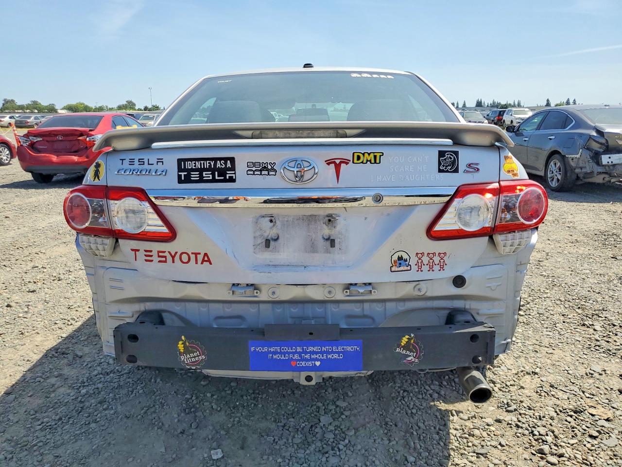 TOYOTA COROLLA 2011 — 7