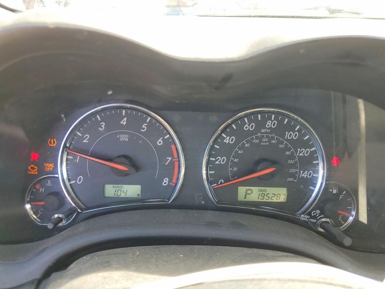TOYOTA COROLLA 2011 — 10