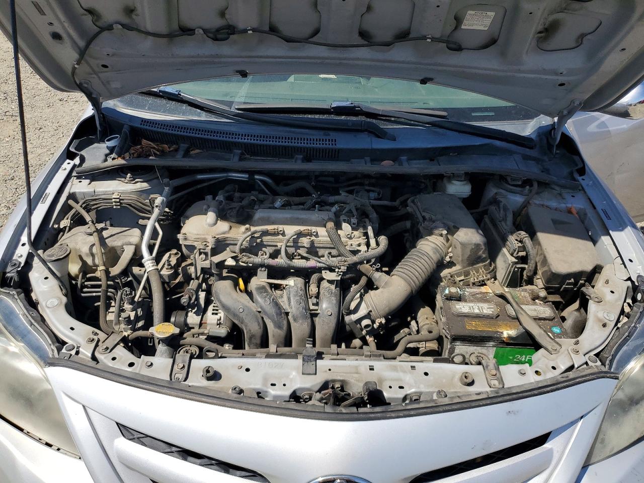 TOYOTA COROLLA 2011 — 12