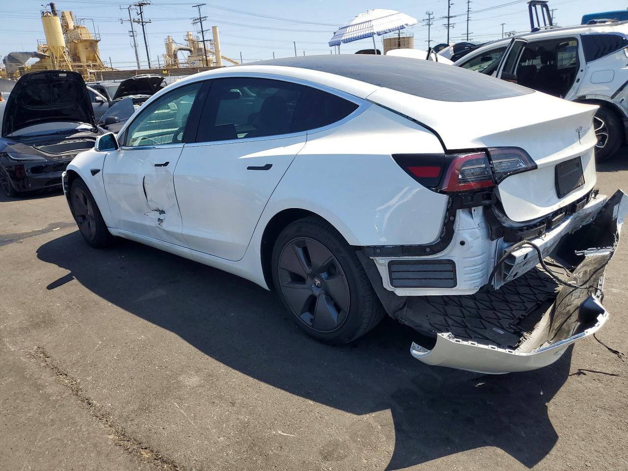 TESLA MODEL 3 2023 — 3