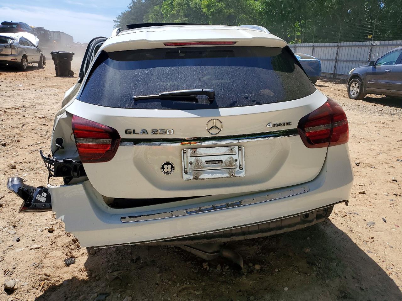 MERCEDES-BENZ GLA 2018 — 7