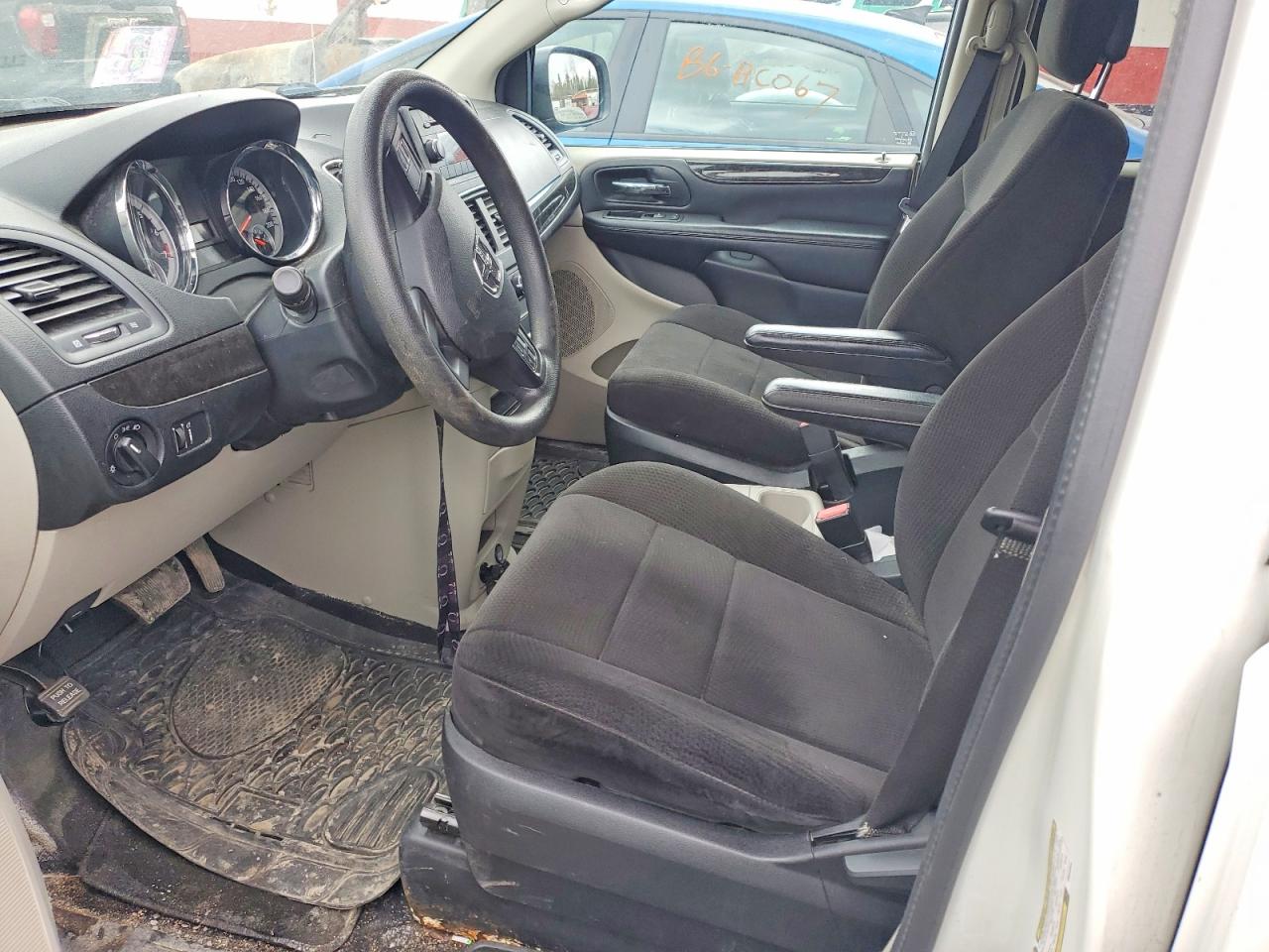 DODGE GRAND CARAVAN 2013 — 8