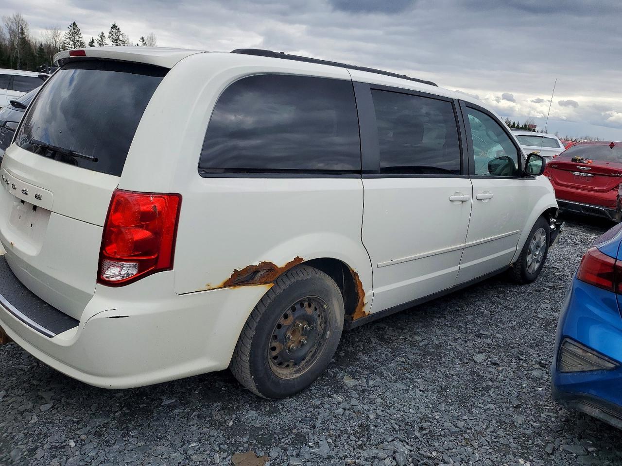 DODGE GRAND CARAVAN 2013 — 4