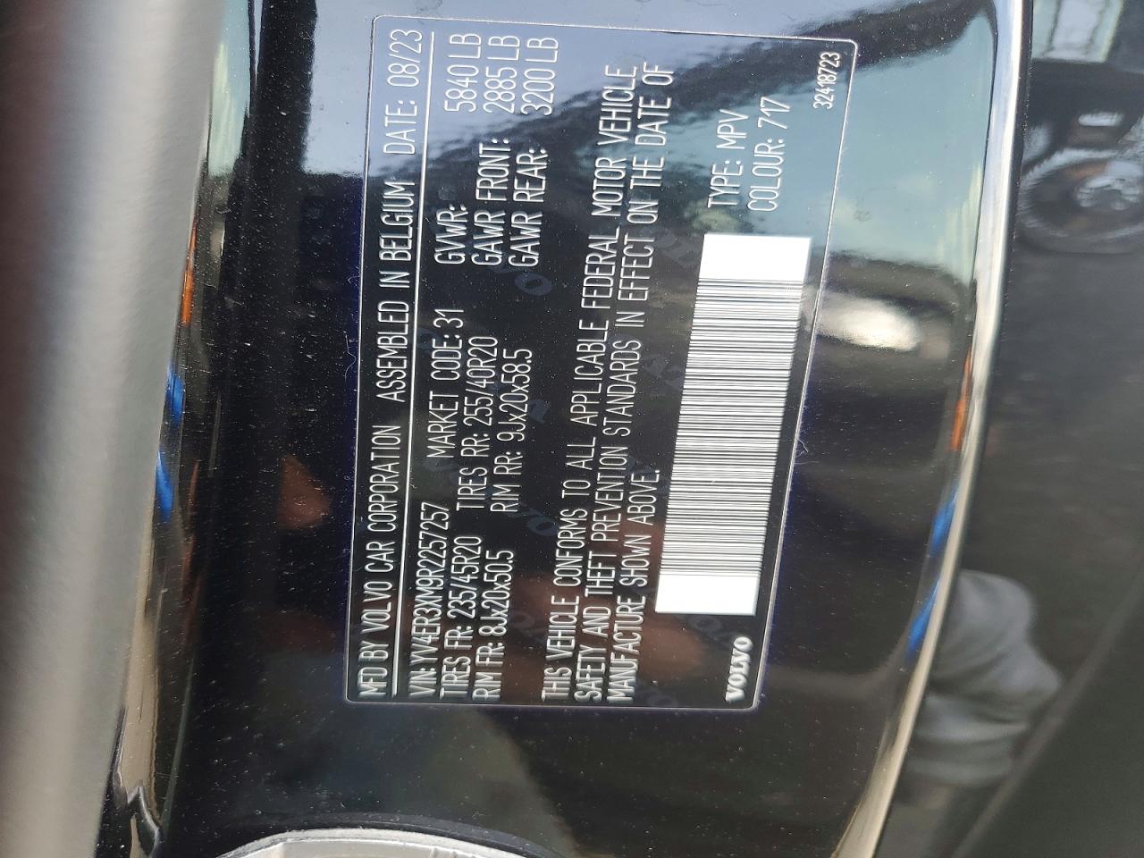 VOLVO XC40 2024 — 14