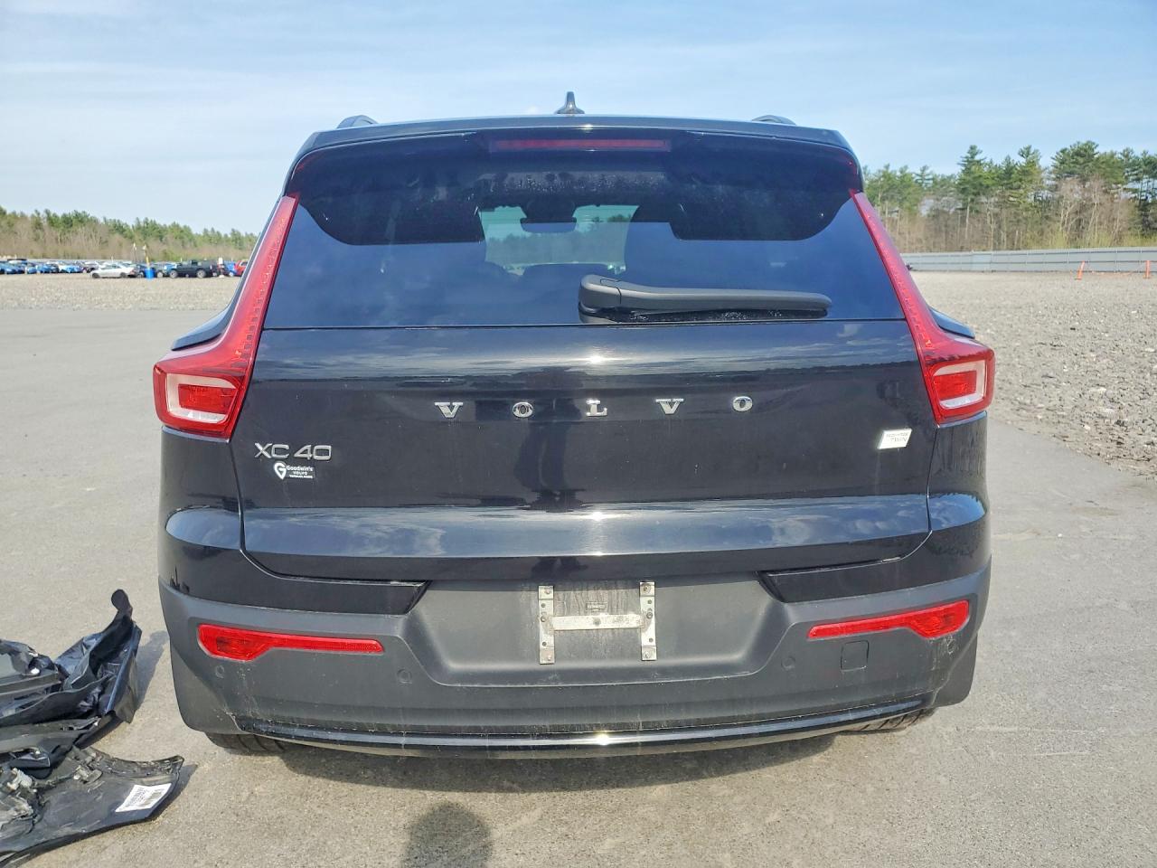 VOLVO XC40 2024 — 7