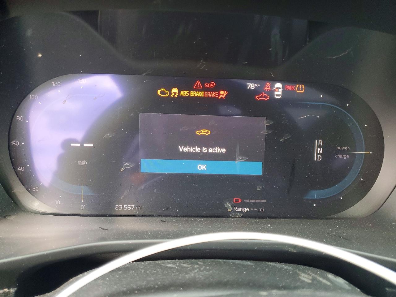 VOLVO XC40 2024 — 10