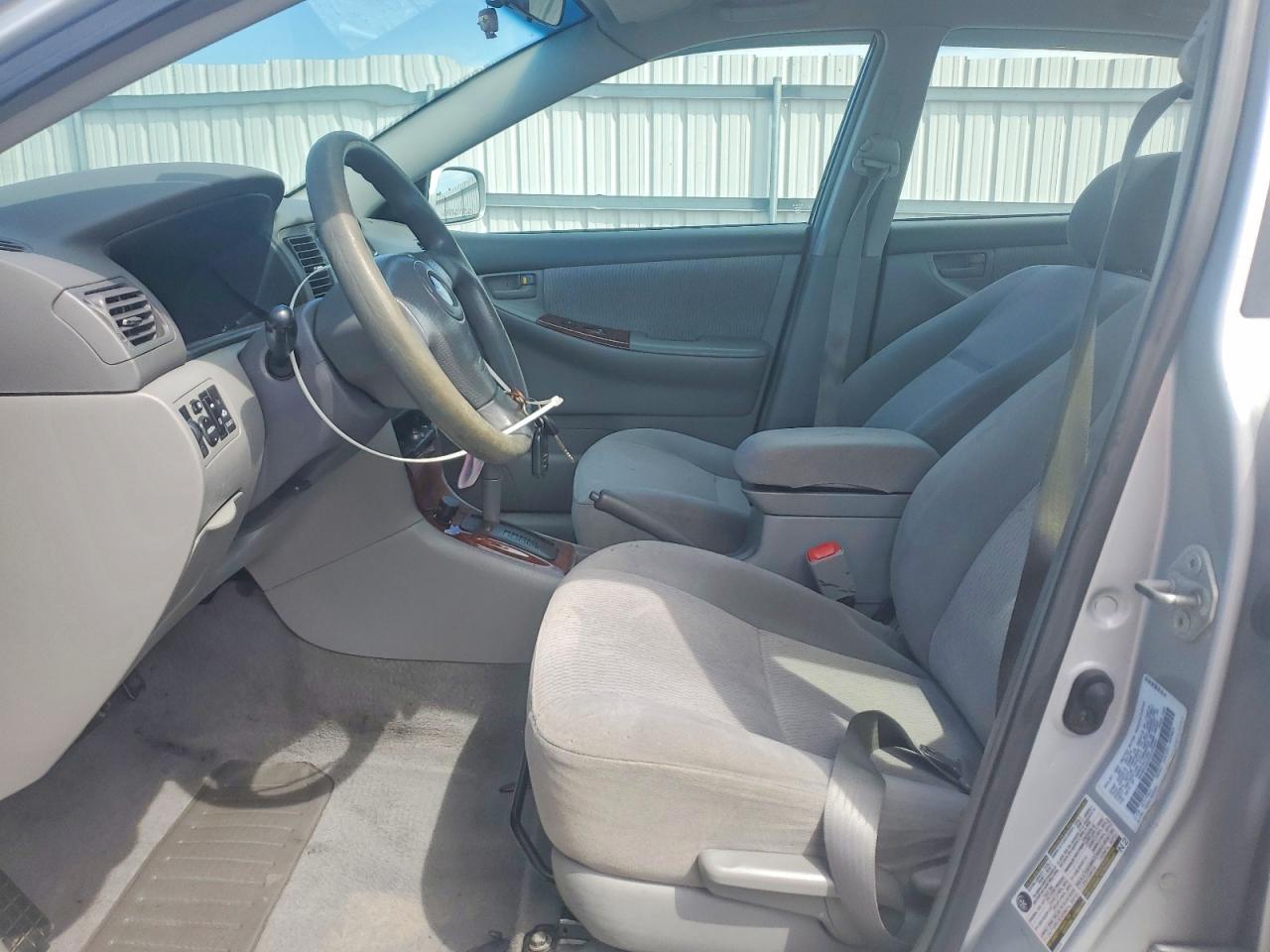 TOYOTA COROLLA 2005 — 8