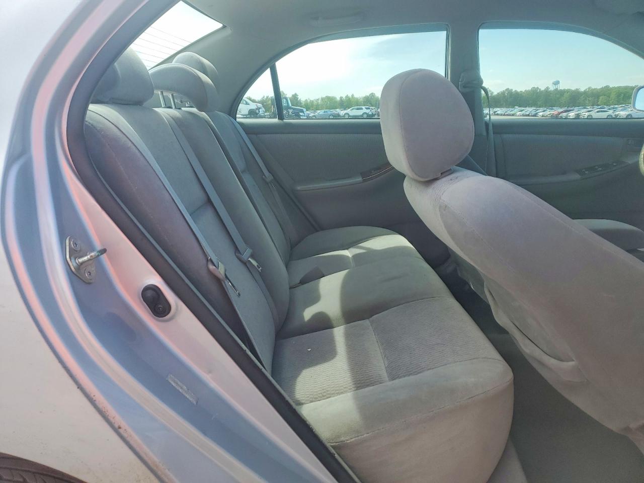 TOYOTA COROLLA 2005 — 11