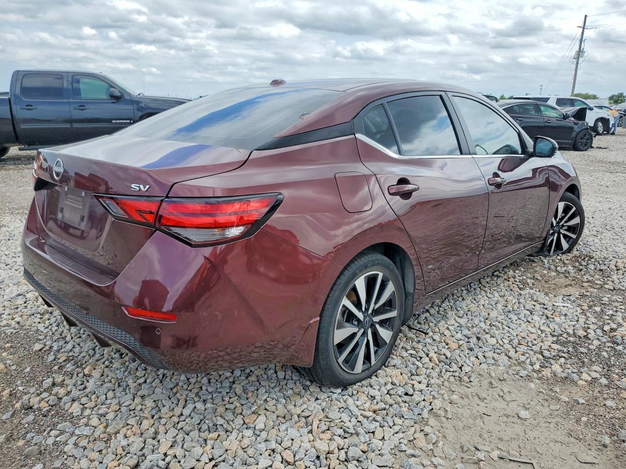 NISSAN SENTRA 2024 — 4