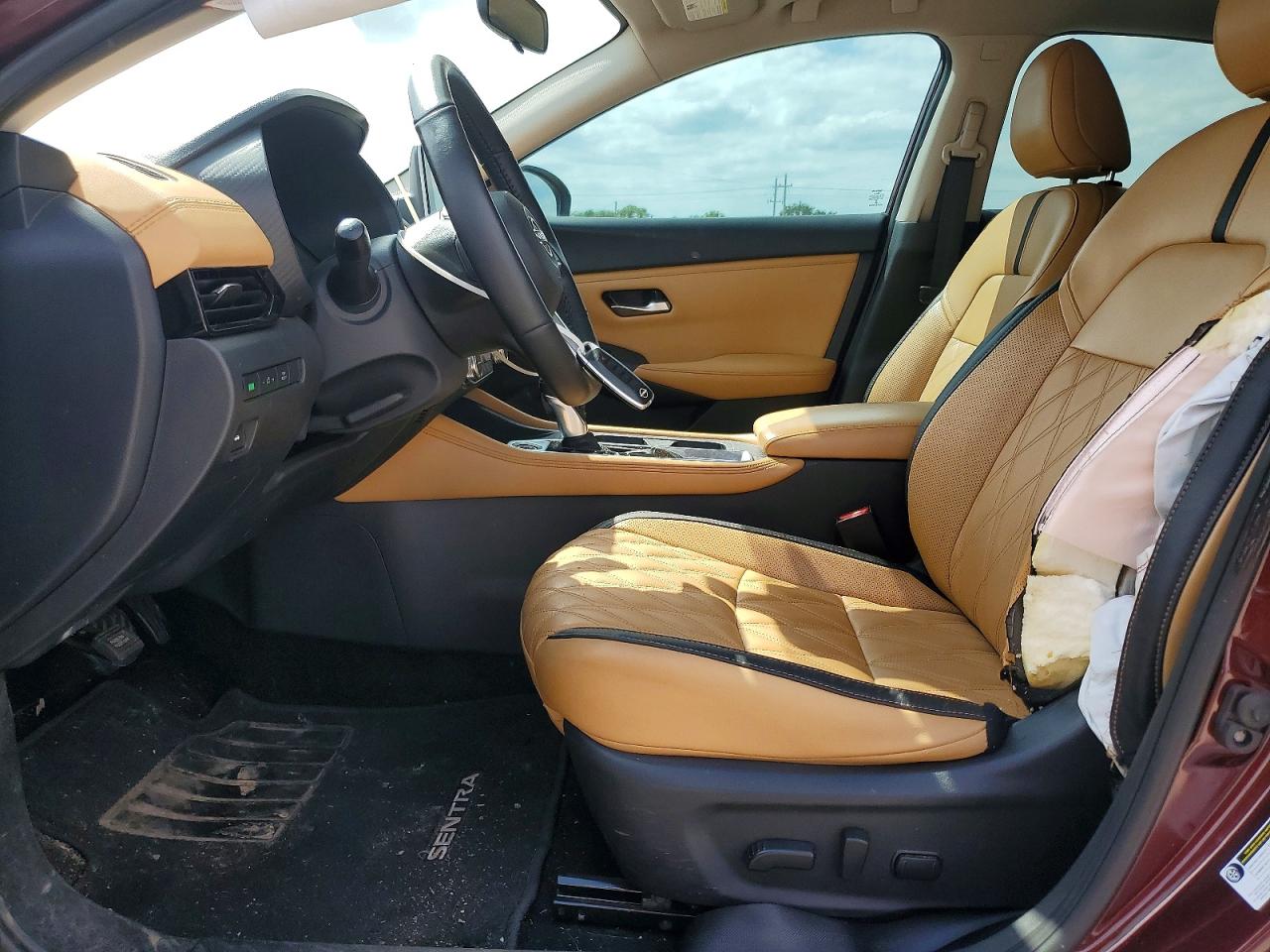 NISSAN SENTRA 2024 — 8