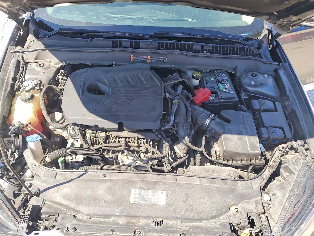 FORD FUSION 2018 — 12