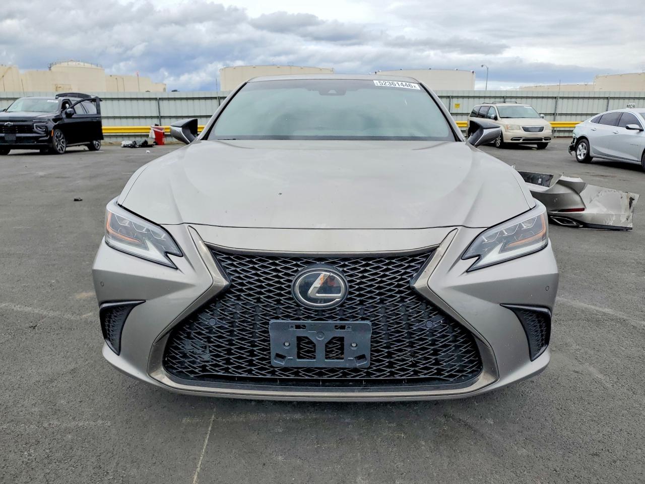 LEXUS ES 2020 — 6