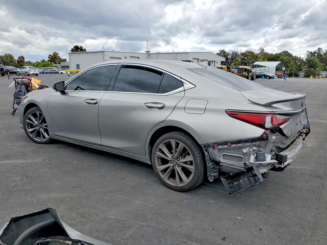 LEXUS ES 2020 — 3