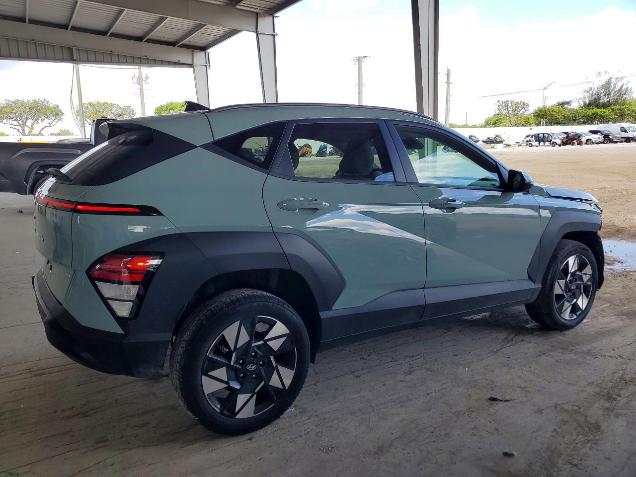 HYUNDAI KONA 2025 — 4