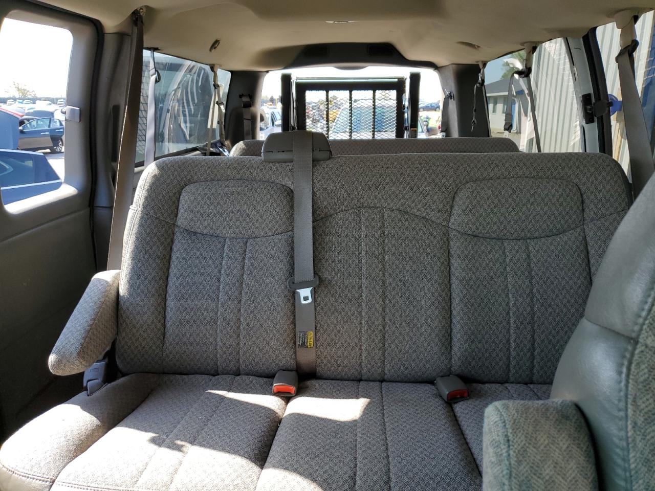 GMC SAVANA 2003 — 11
