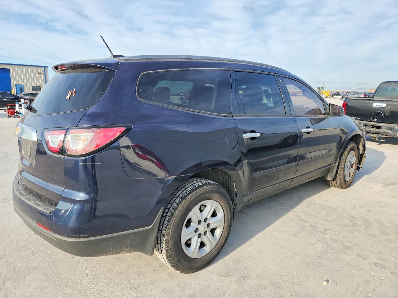 CHEVROLET TRAVERSE 2017 — 4
