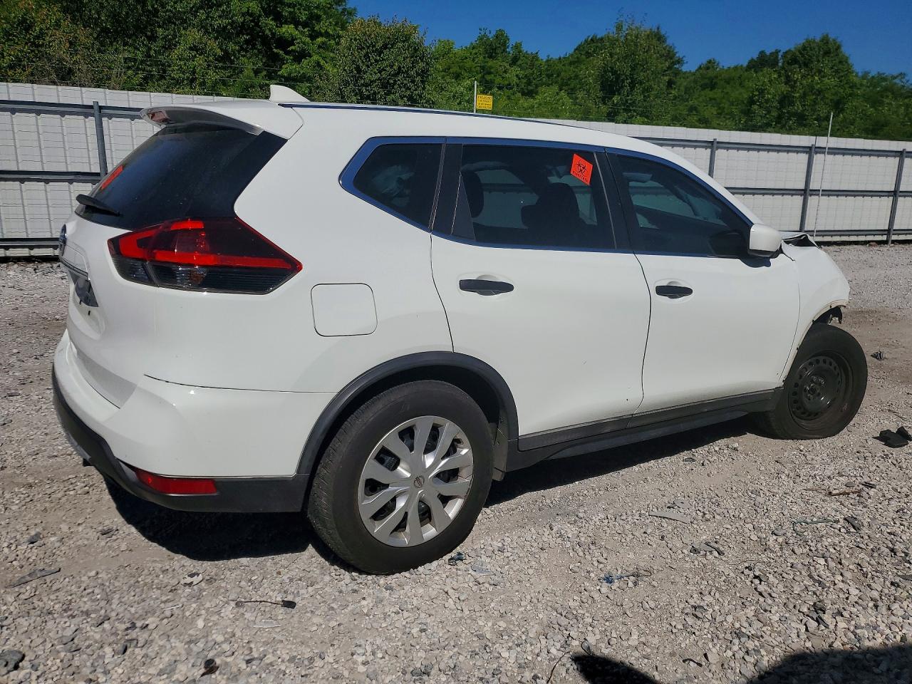 NISSAN ROGUE 2018 — 4