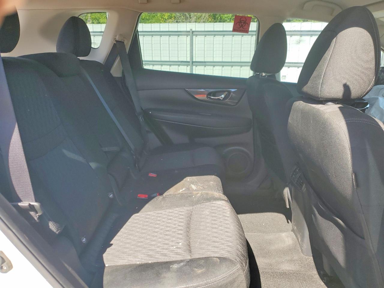 NISSAN ROGUE 2018 — 12