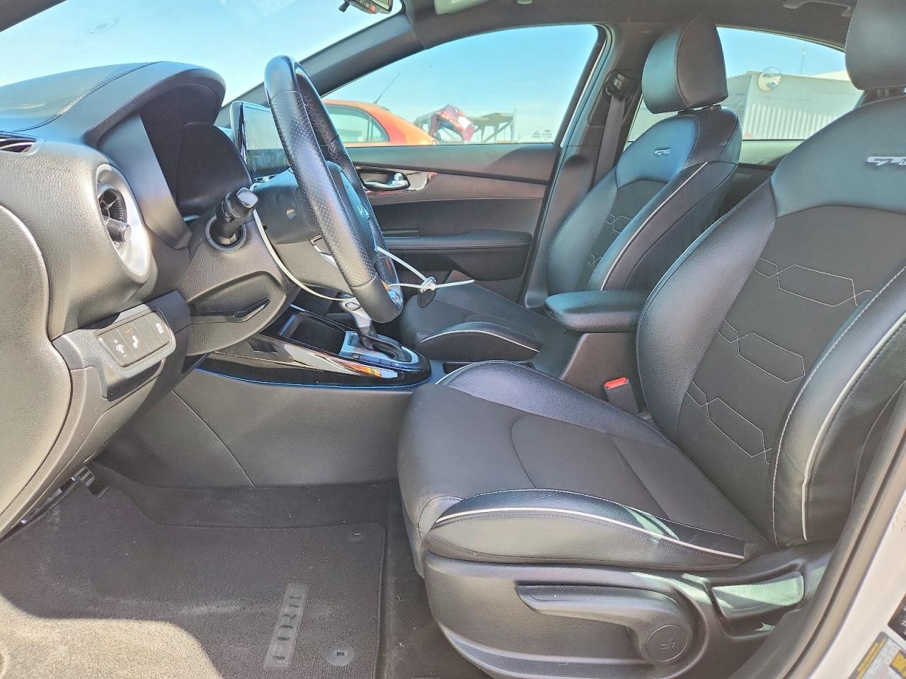KIA FORTE 2023 — 8