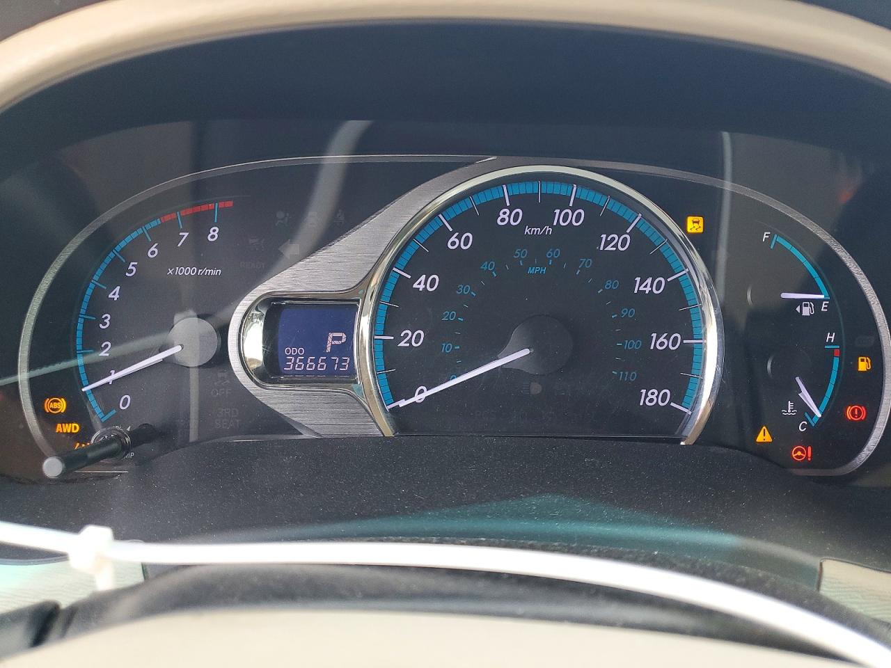 TOYOTA SIENNA 2011 — 10