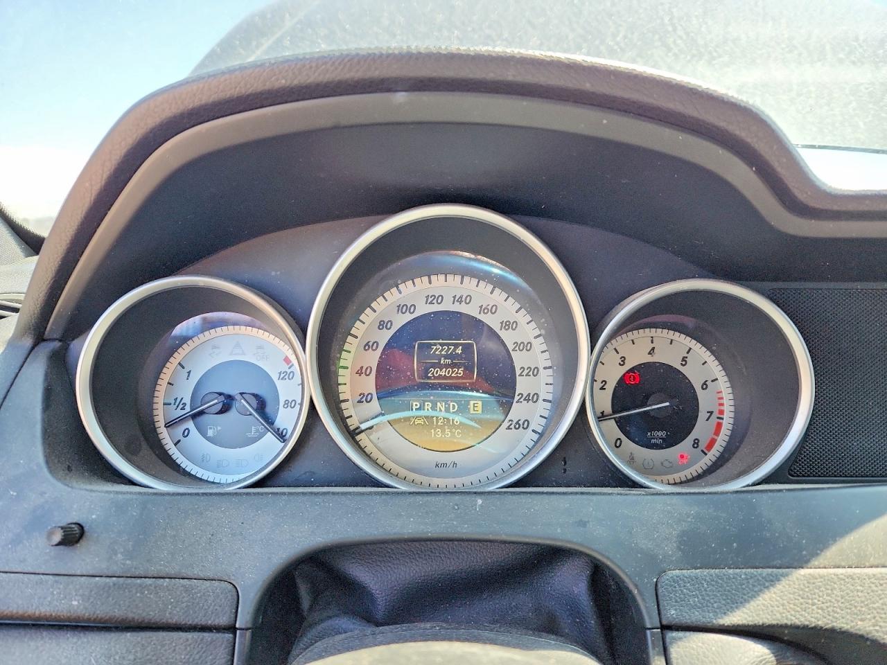 MERCEDES-BENZ C 2012 — 10