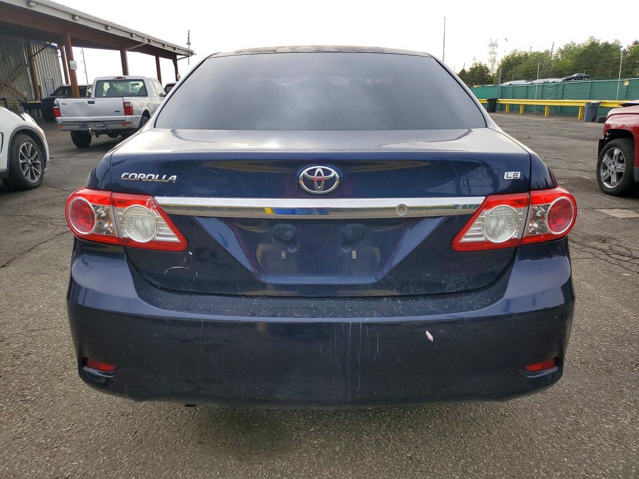 TOYOTA COROLLA 2012 — 7