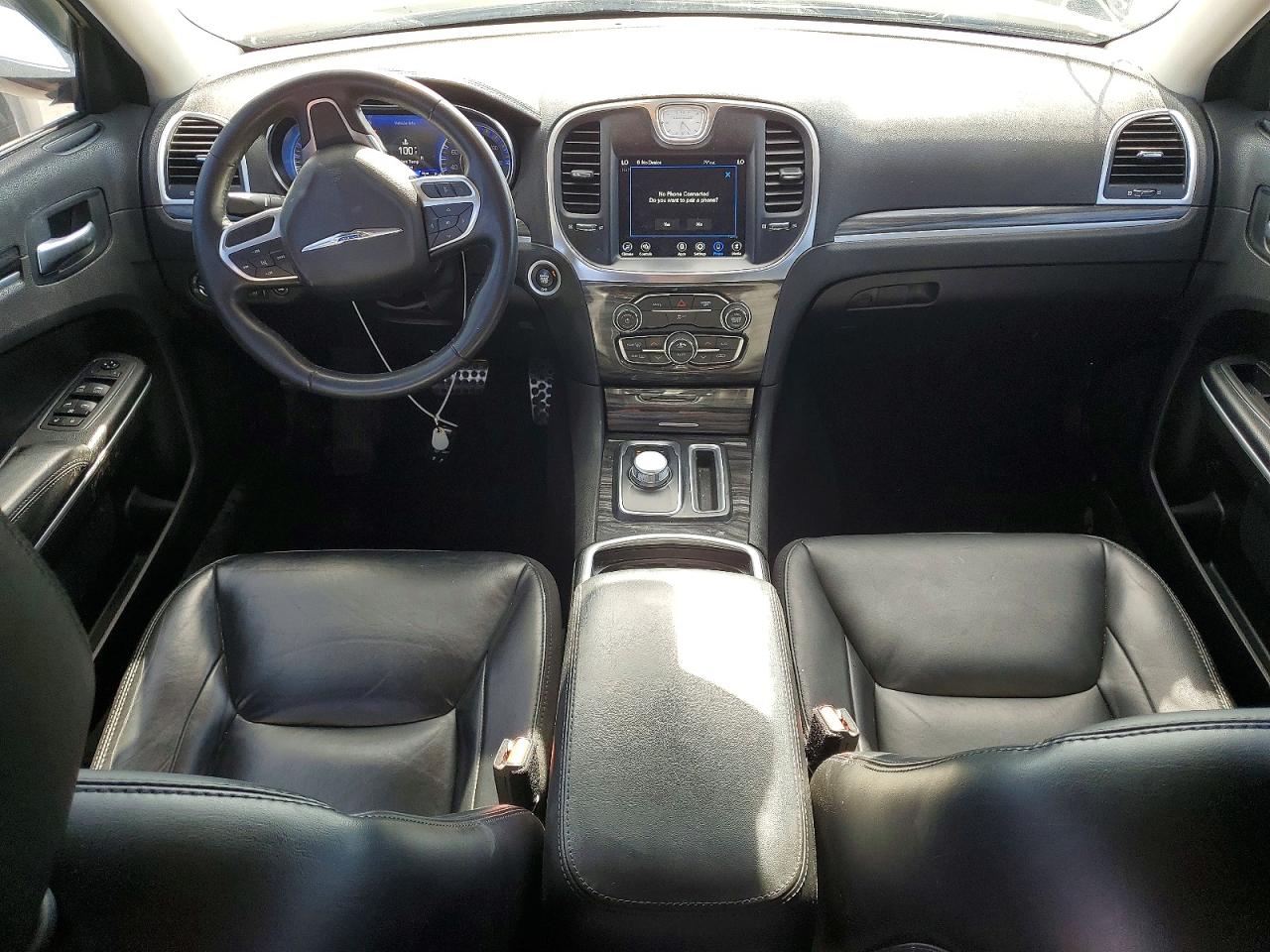 CHRYSLER 300 2020 — 9
