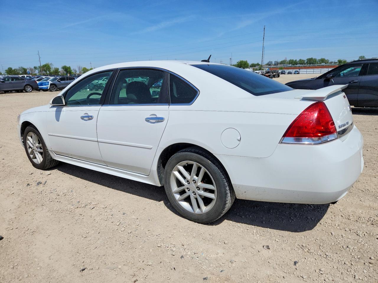 CHEVROLET IMPALA 2011 — 3
