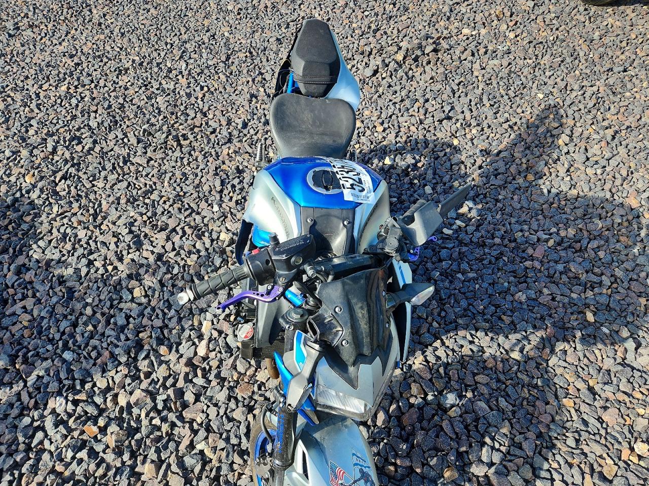 KAWASAKI ZR900 2020 — 6