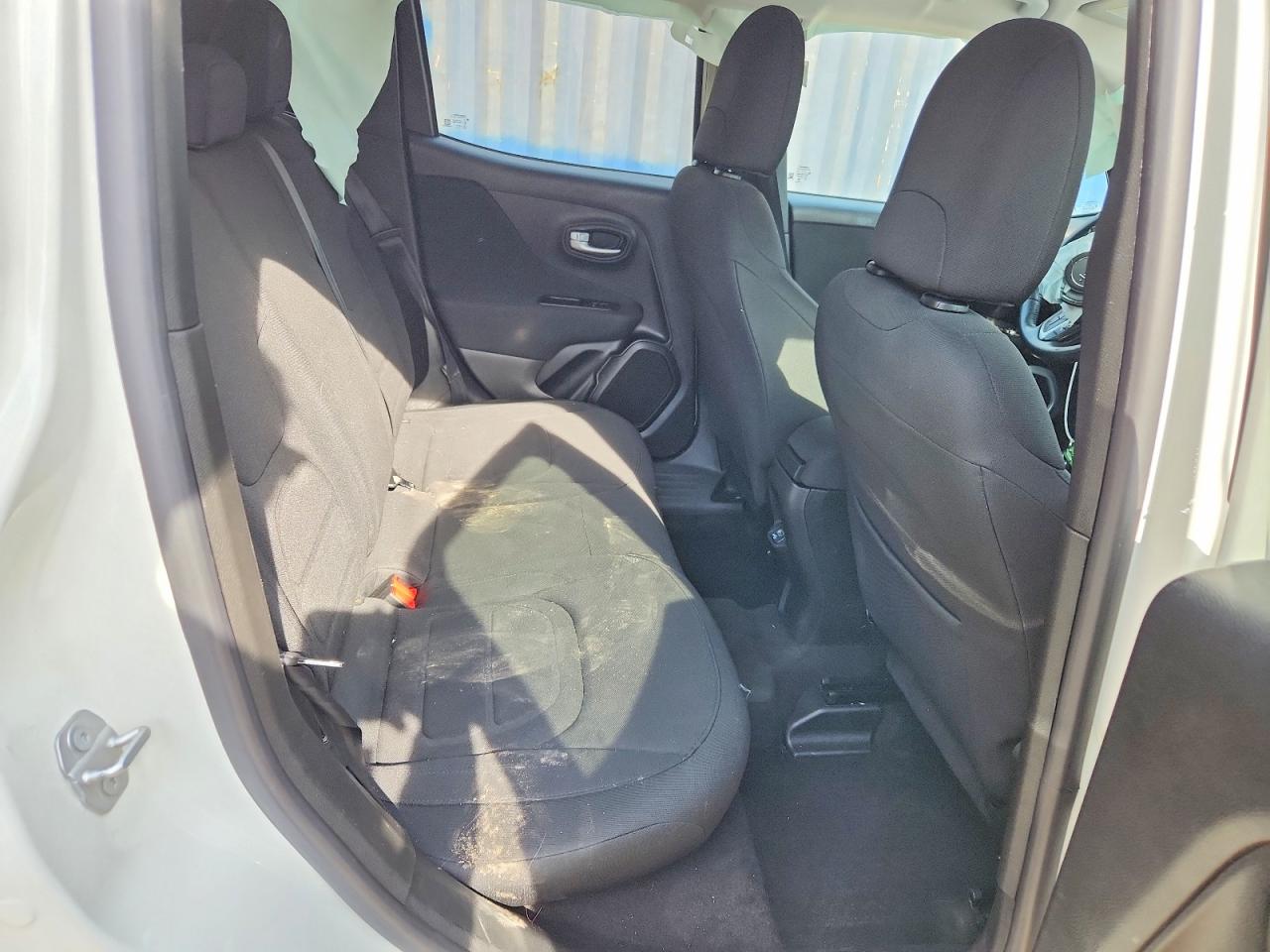 JEEP RENEGADE 2019 — 11