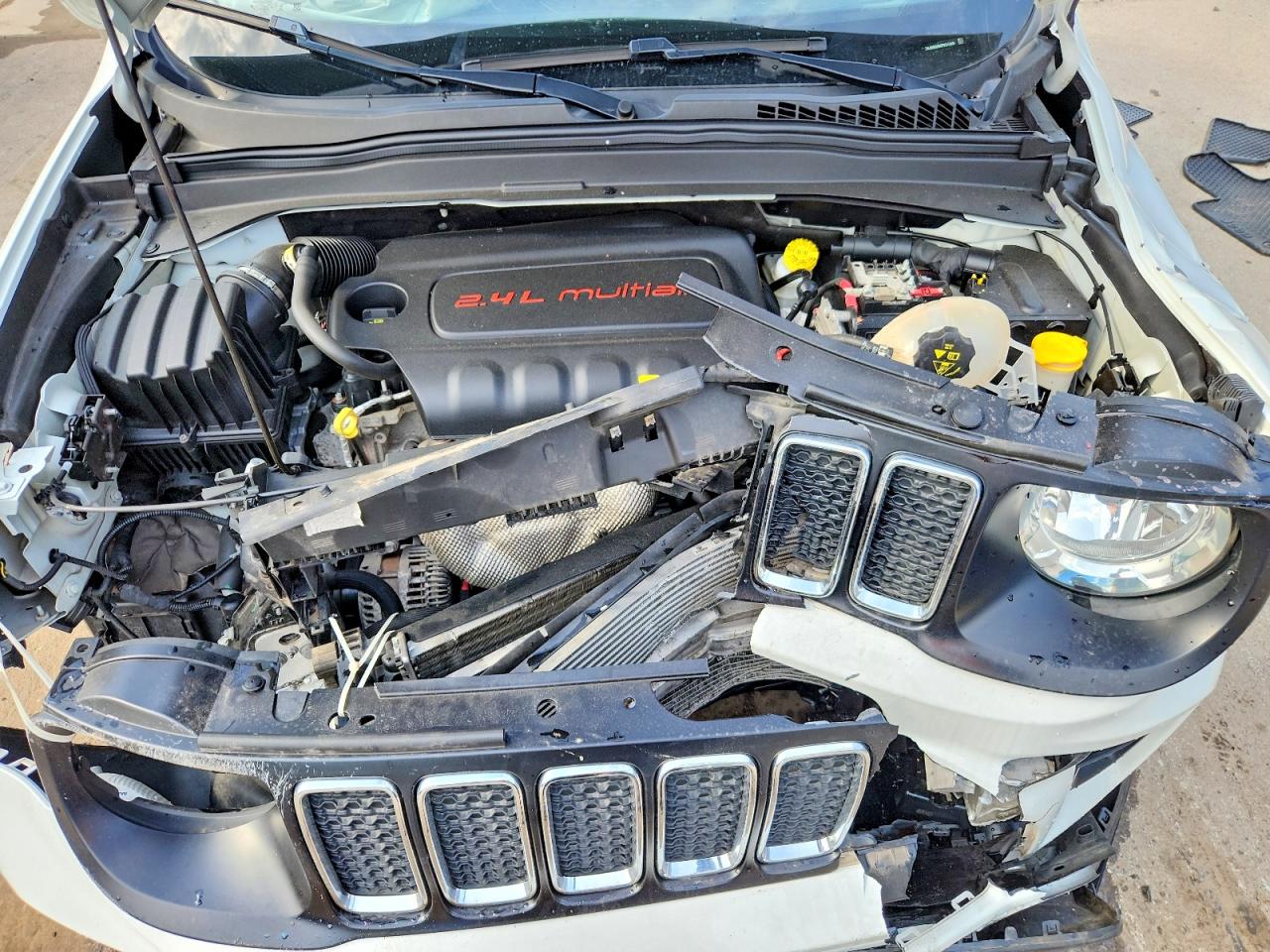 JEEP RENEGADE 2019 — 12