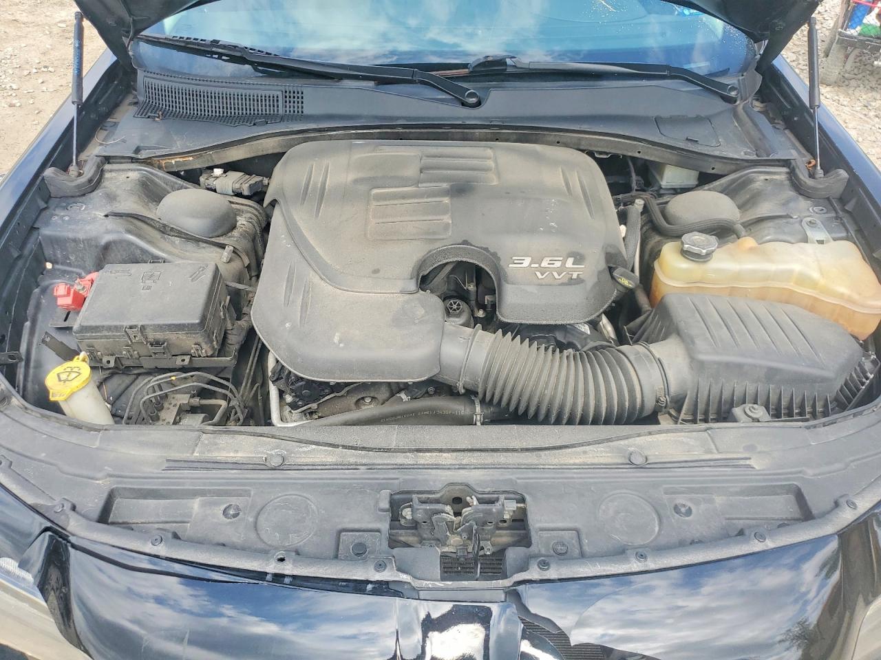 CHRYSLER 300 2020 — 12