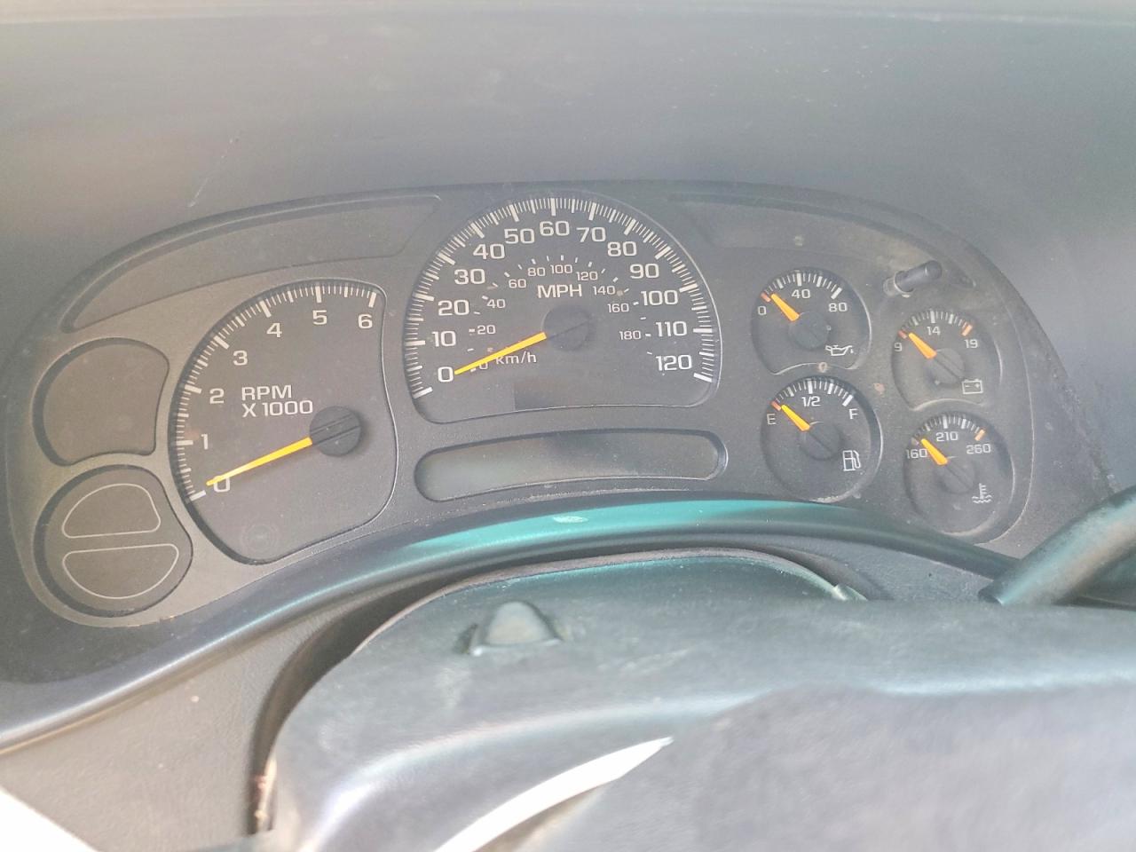 CHEVROLET SILVERADO 2003 — 10