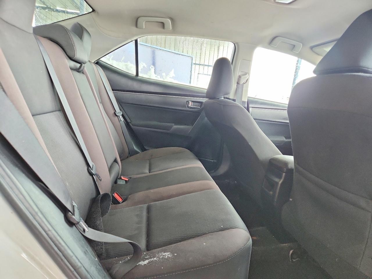 TOYOTA COROLLA 2018 — 11