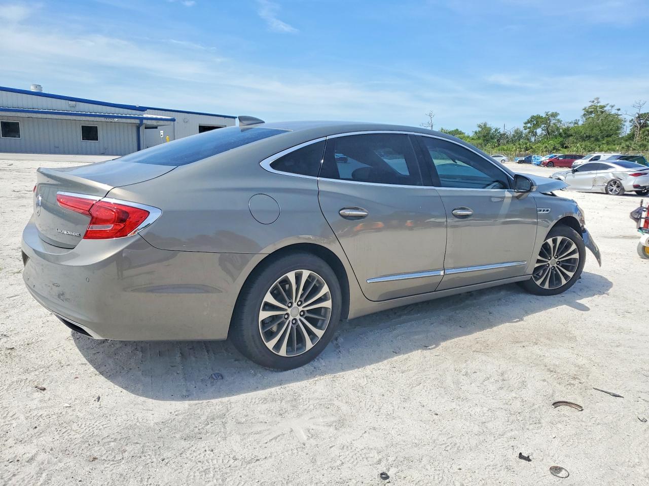 BUICK LACROSSE 2017 — 4