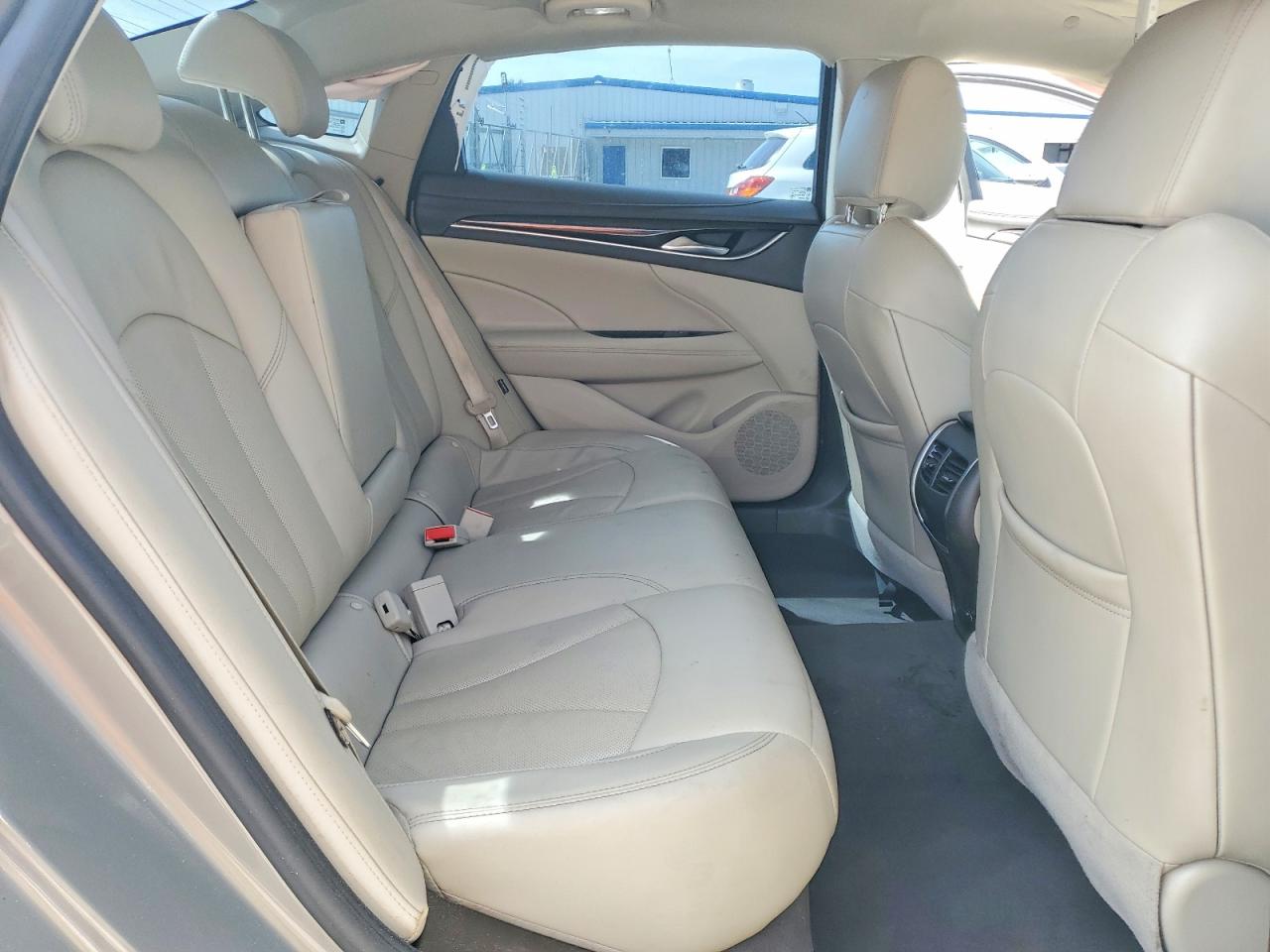 BUICK LACROSSE 2017 — 11