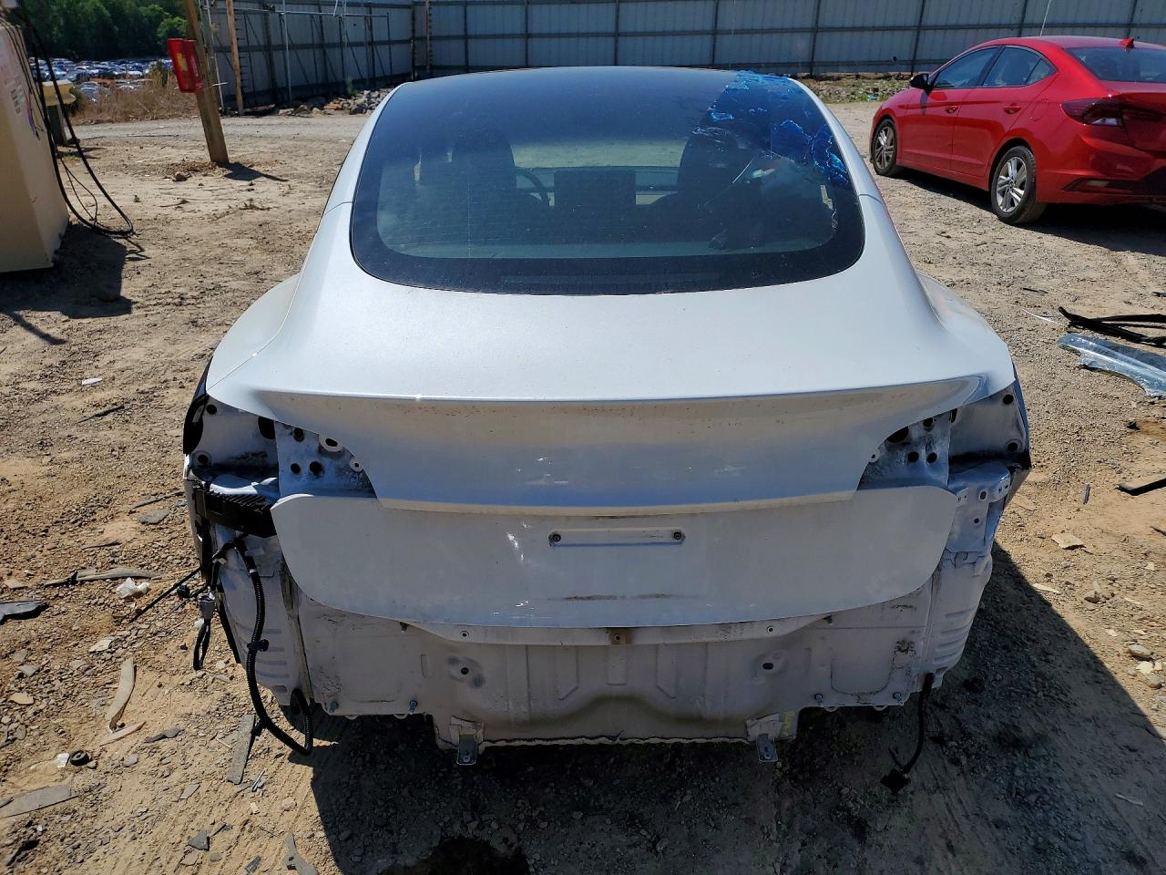 TESLA MODEL 3 2022 — 7