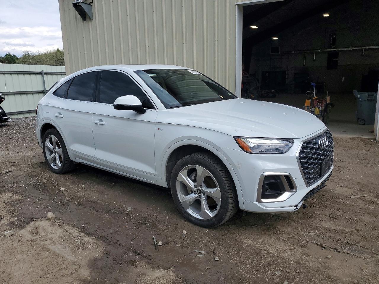 AUDI Q5 2022 — 5