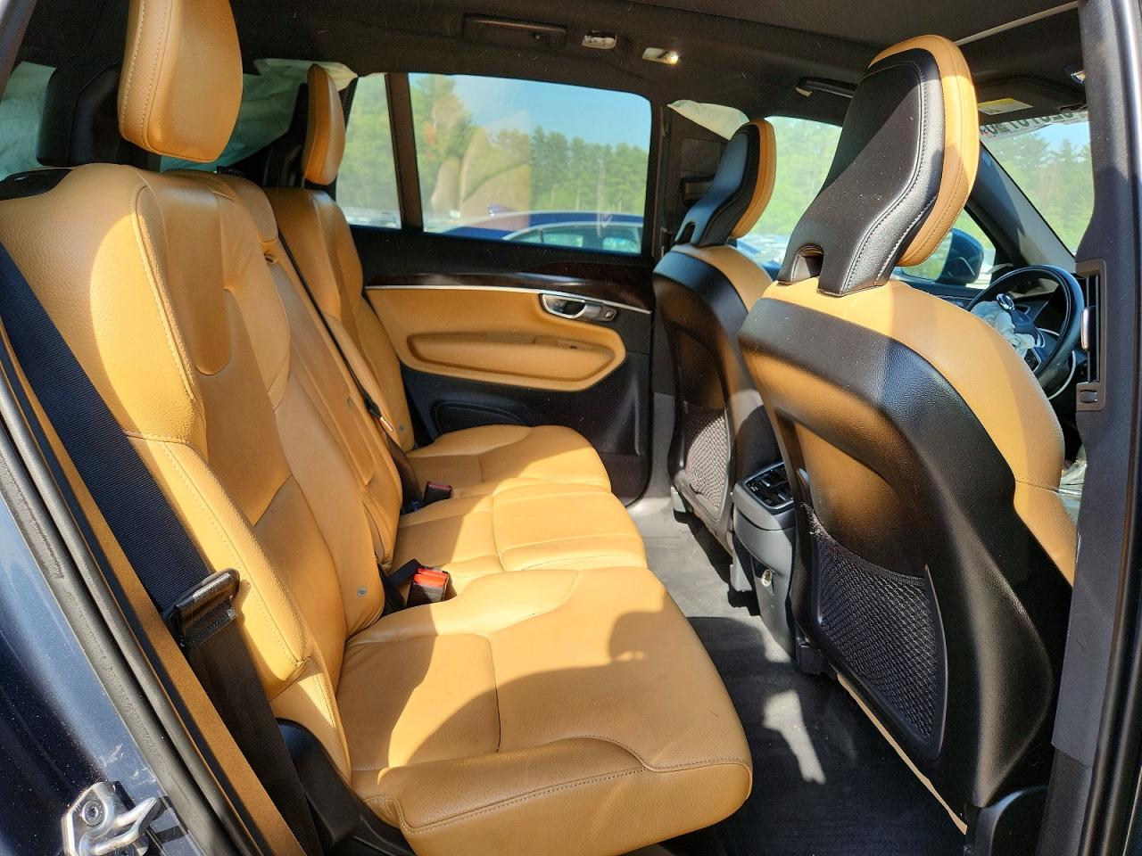 VOLVO XC90 2019 — 12