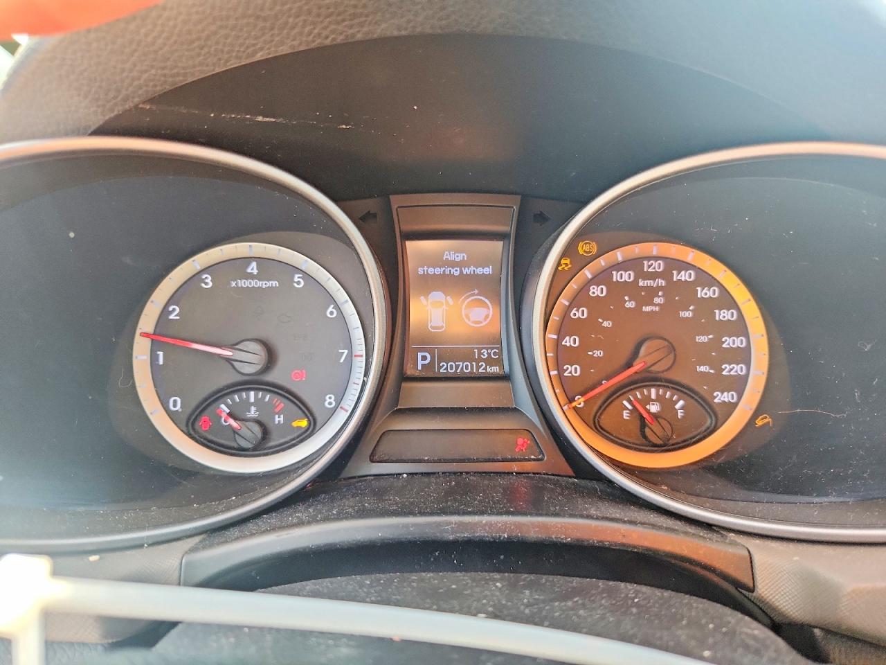 HYUNDAI SANTA FE 2013 — 10