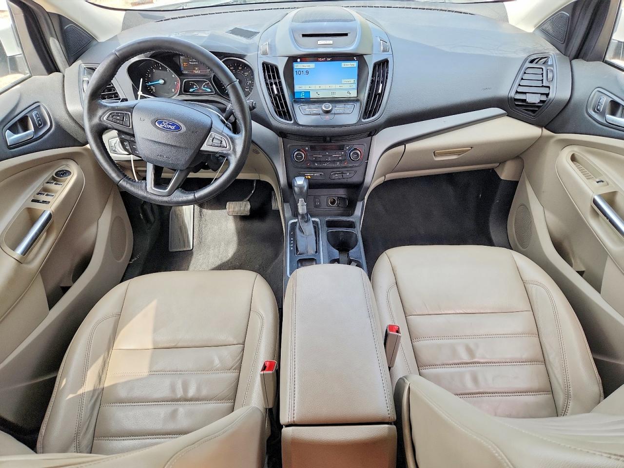 FORD ESCAPE 2017 — 9