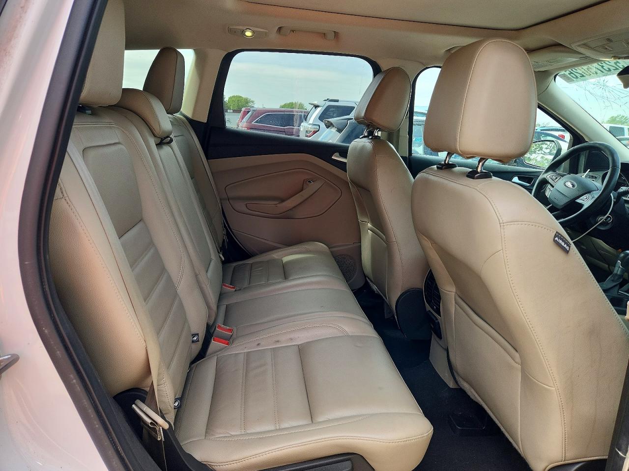 FORD ESCAPE 2017 — 11