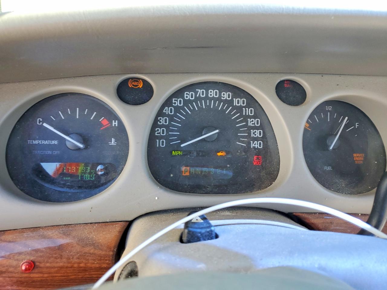 BUICK LESABRE 2002 — 10