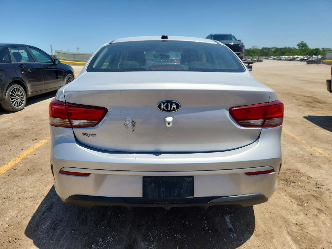 KIA RIO 2021 — 7