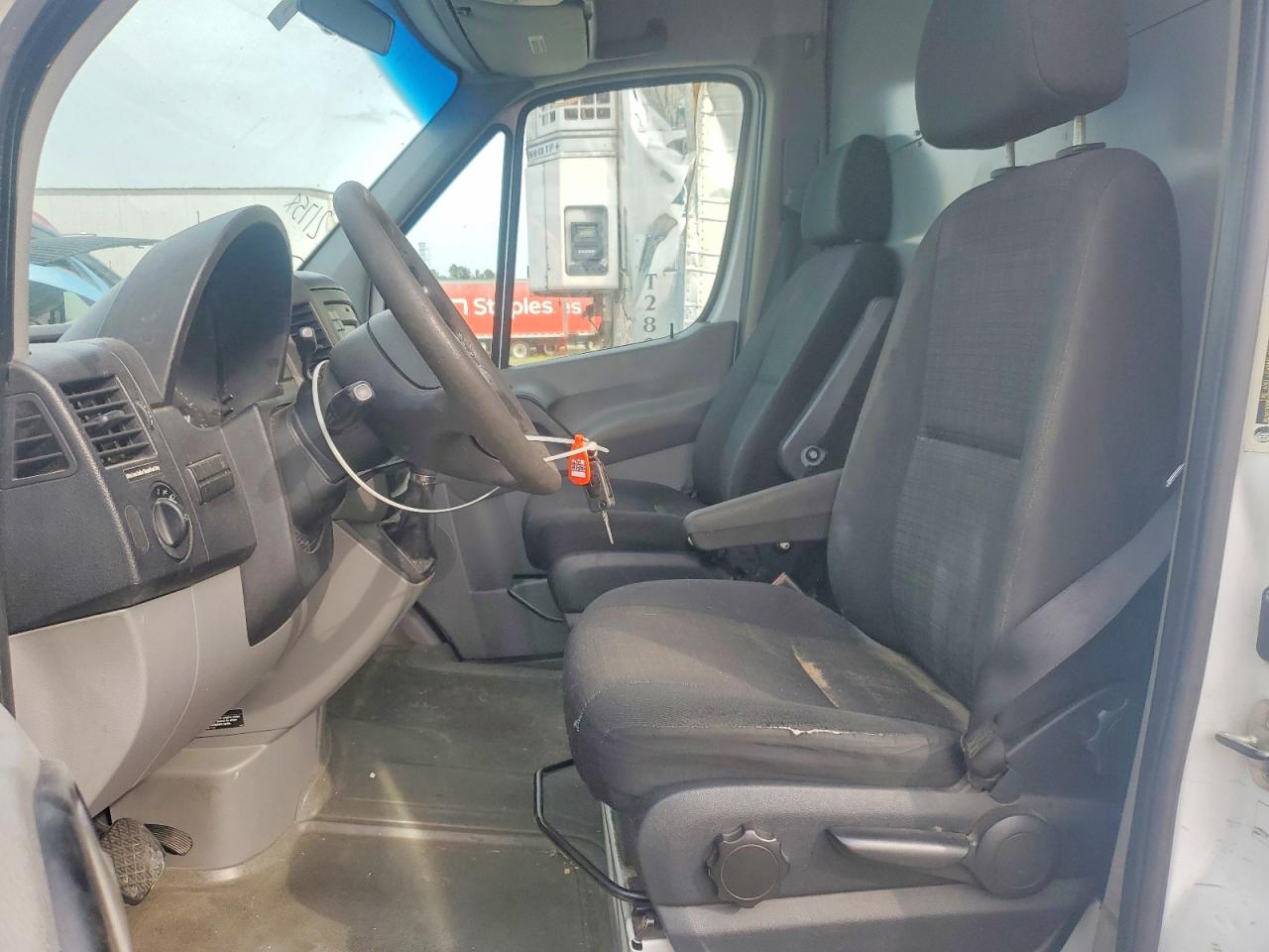 MERCEDES-BENZ SPRINTER 2015 — 8