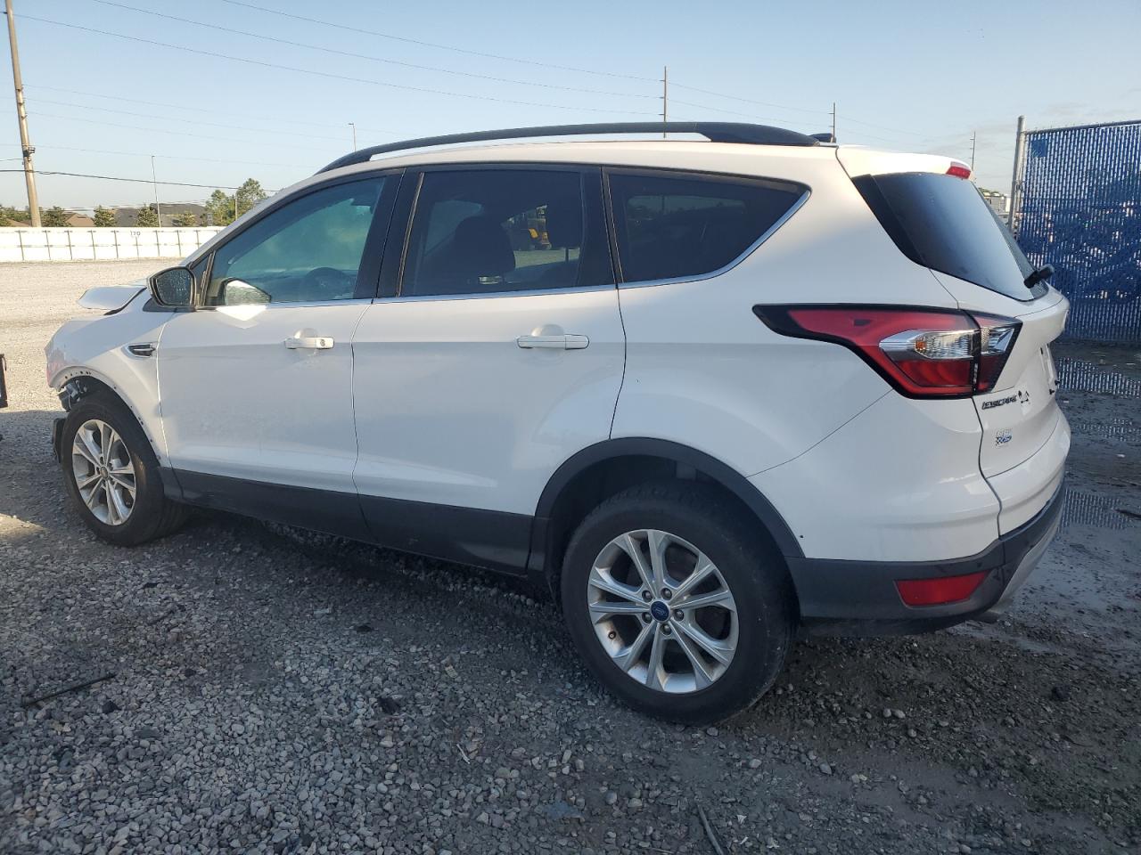 FORD ESCAPE 2017 — 3
