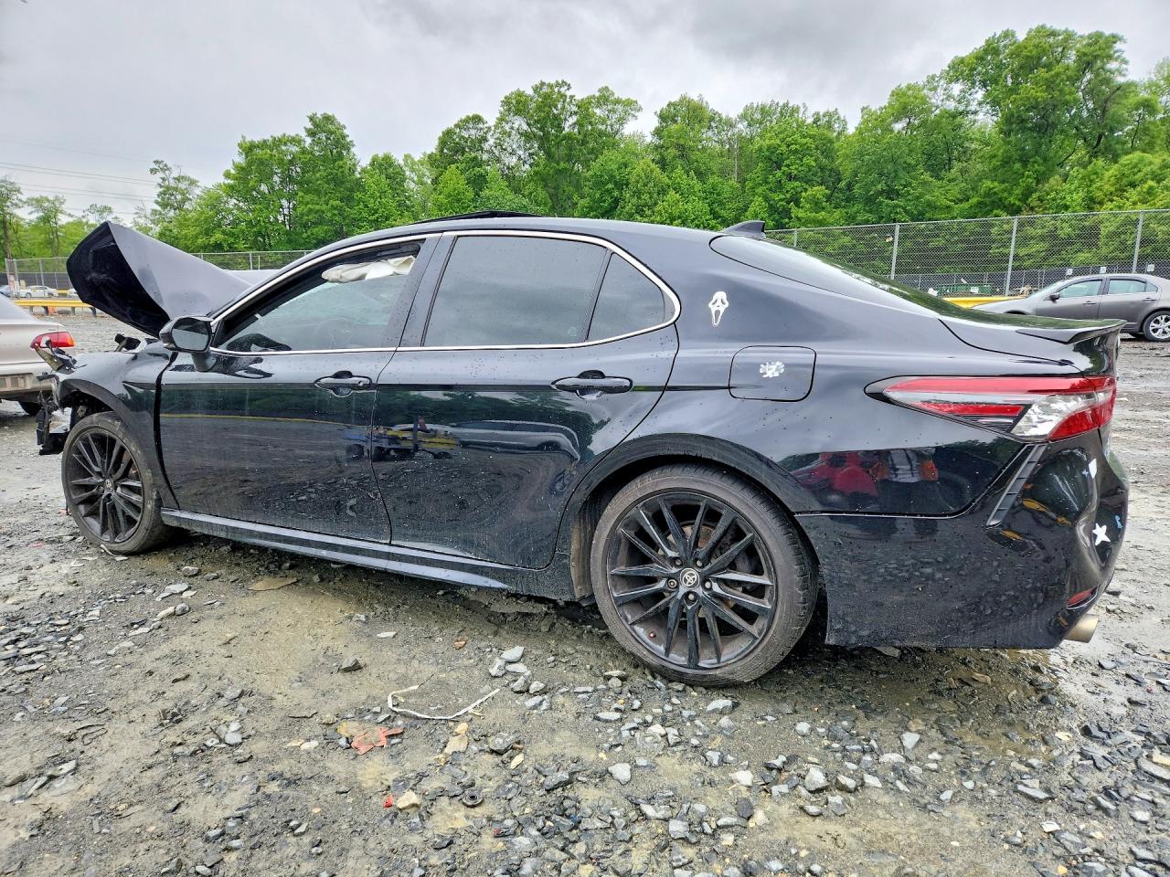 TOYOTA CAMRY 2021 — 3