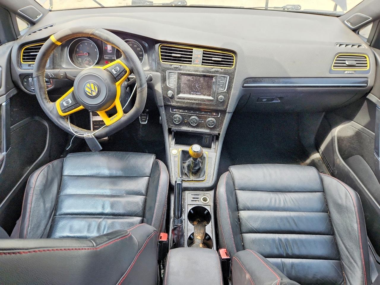 VOLKSWAGEN GTI 2015 — 9