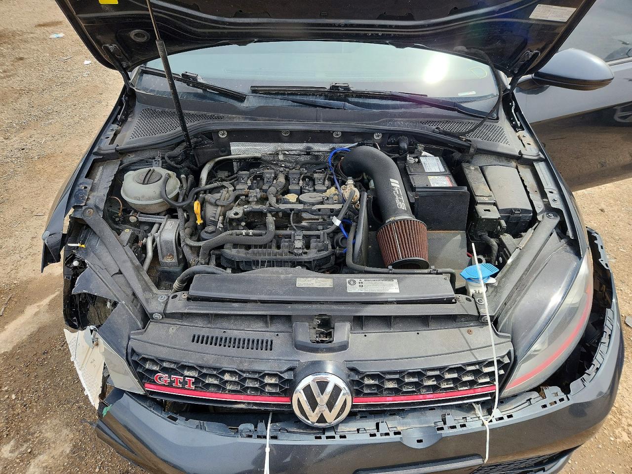 VOLKSWAGEN GTI 2015 — 12