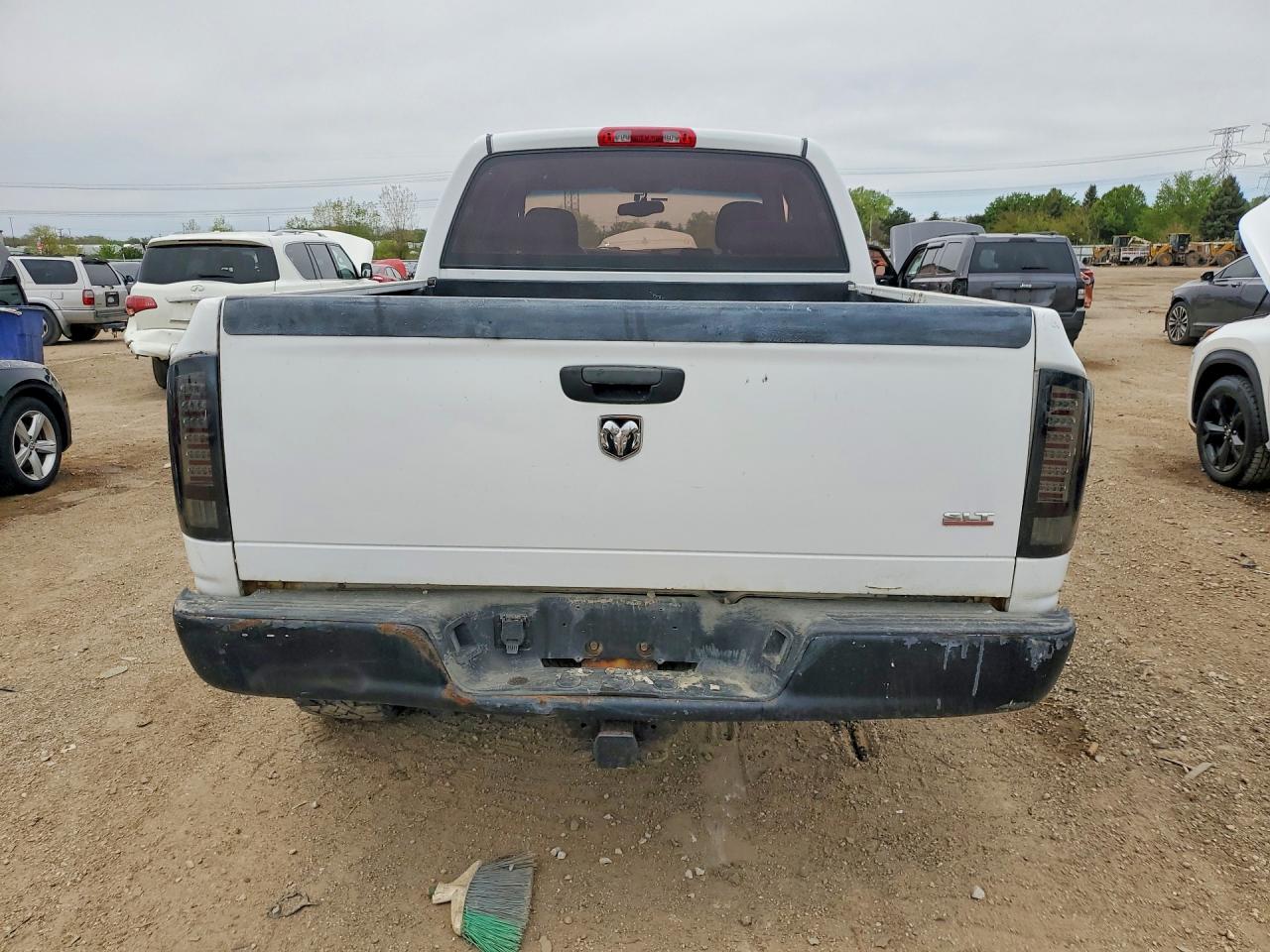 DODGE RAM 1500 2005 — 7